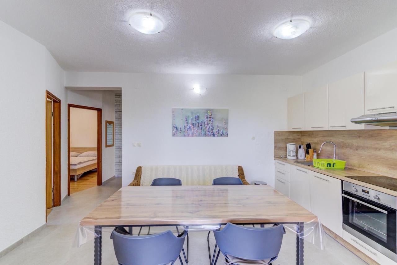 Dora Apartment Сен Екстериор снимка