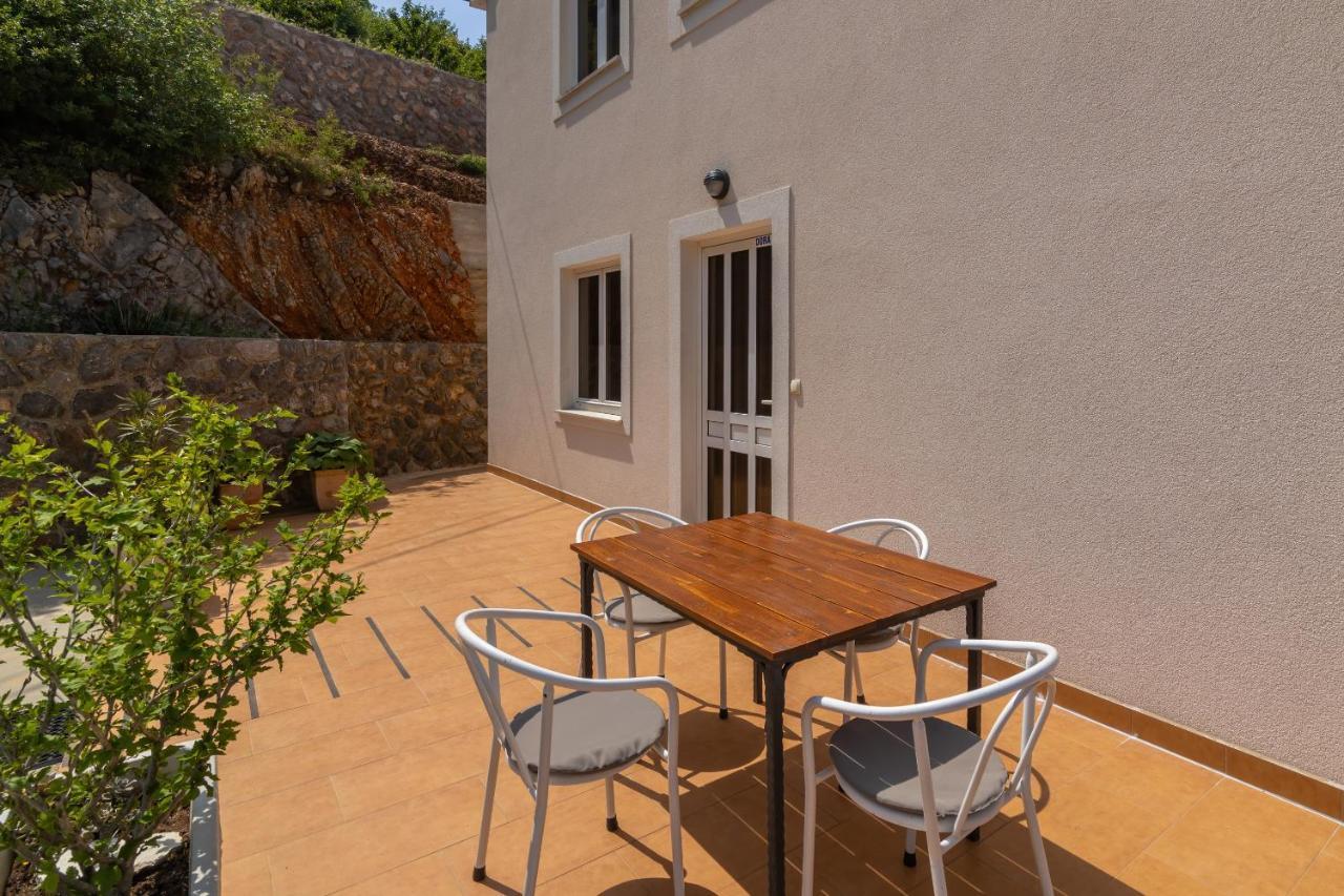 Dora Apartment Сен Екстериор снимка