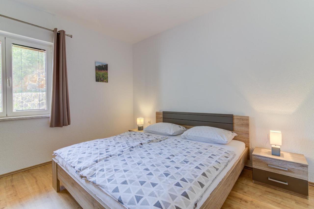 Dora Apartment Сен Екстериор снимка