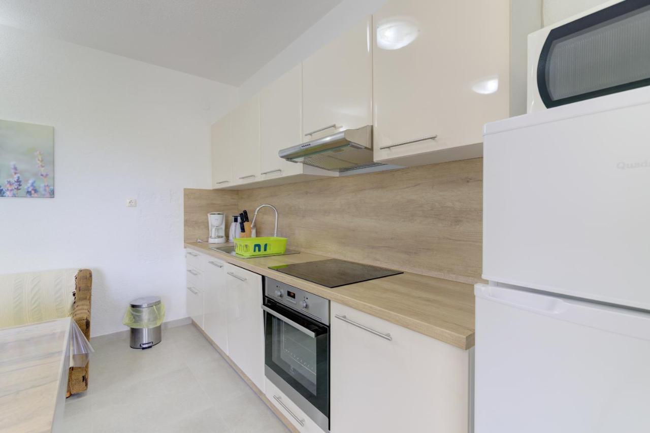 Dora Apartment Сен Екстериор снимка