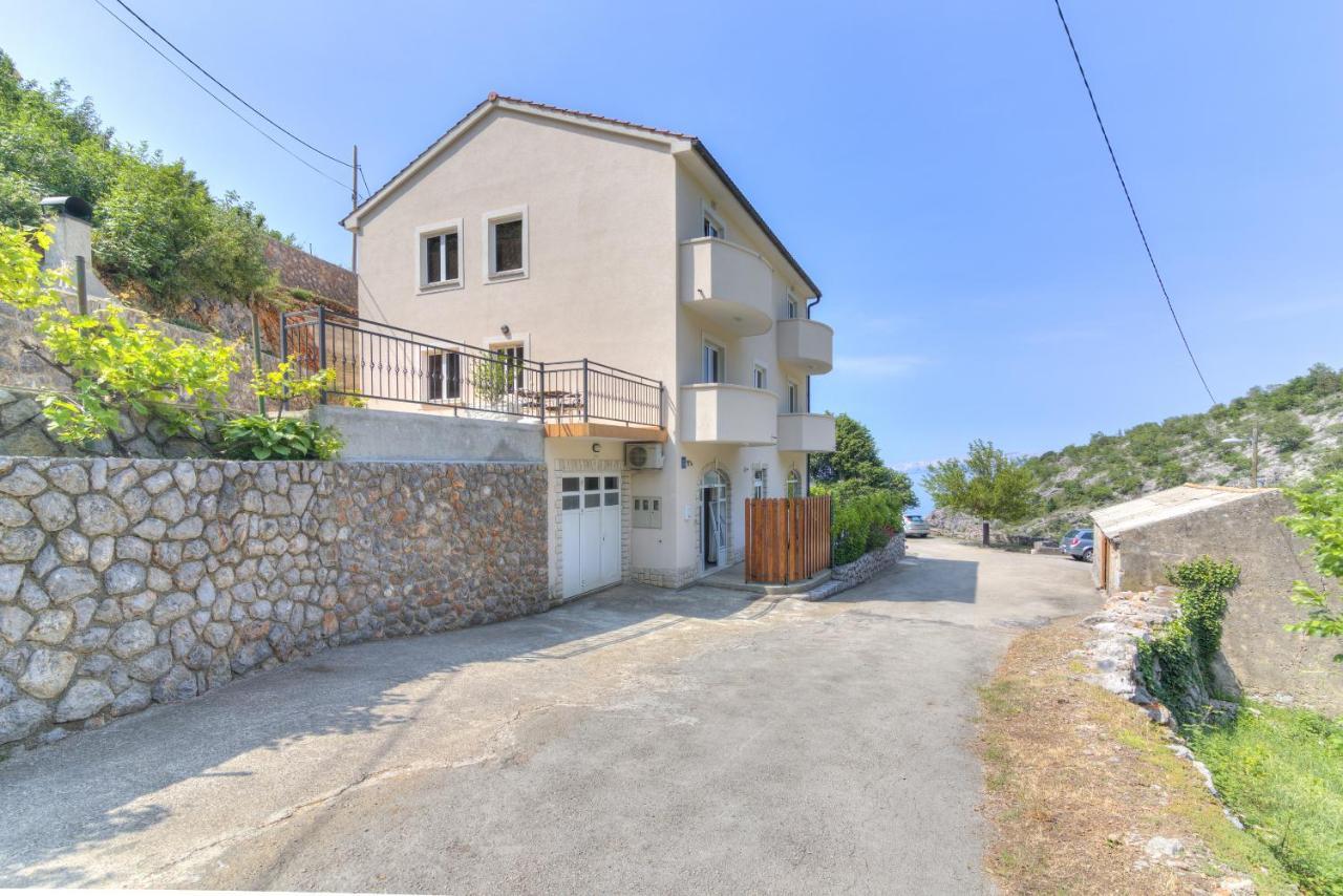 Dora Apartment Сен Екстериор снимка